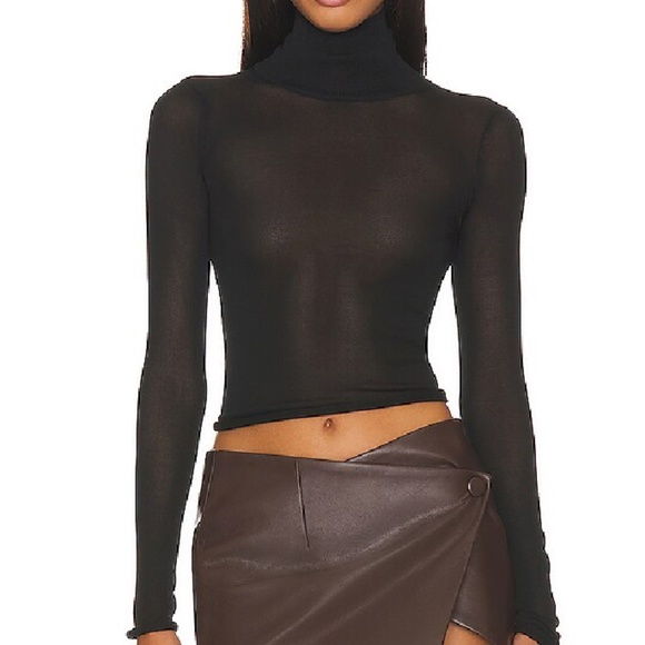 L'ACADEMIE By Marianna Tayte Turtleneck Top - Picture 2 of 8